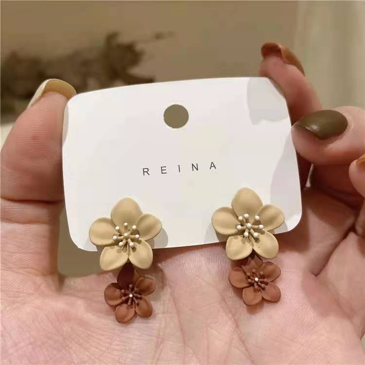 Aretes 1121
