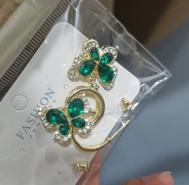 Aretes 371