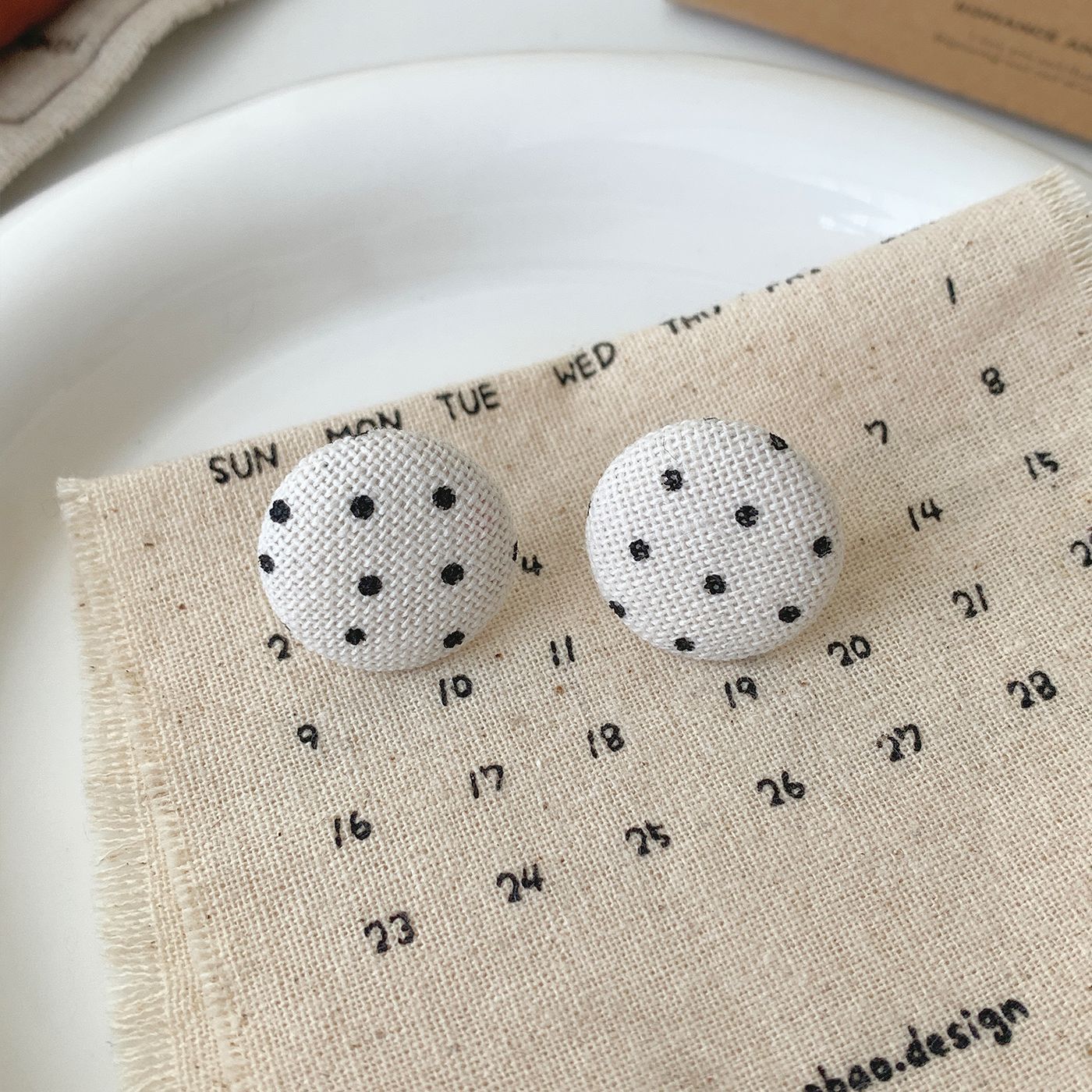 Aretes 696