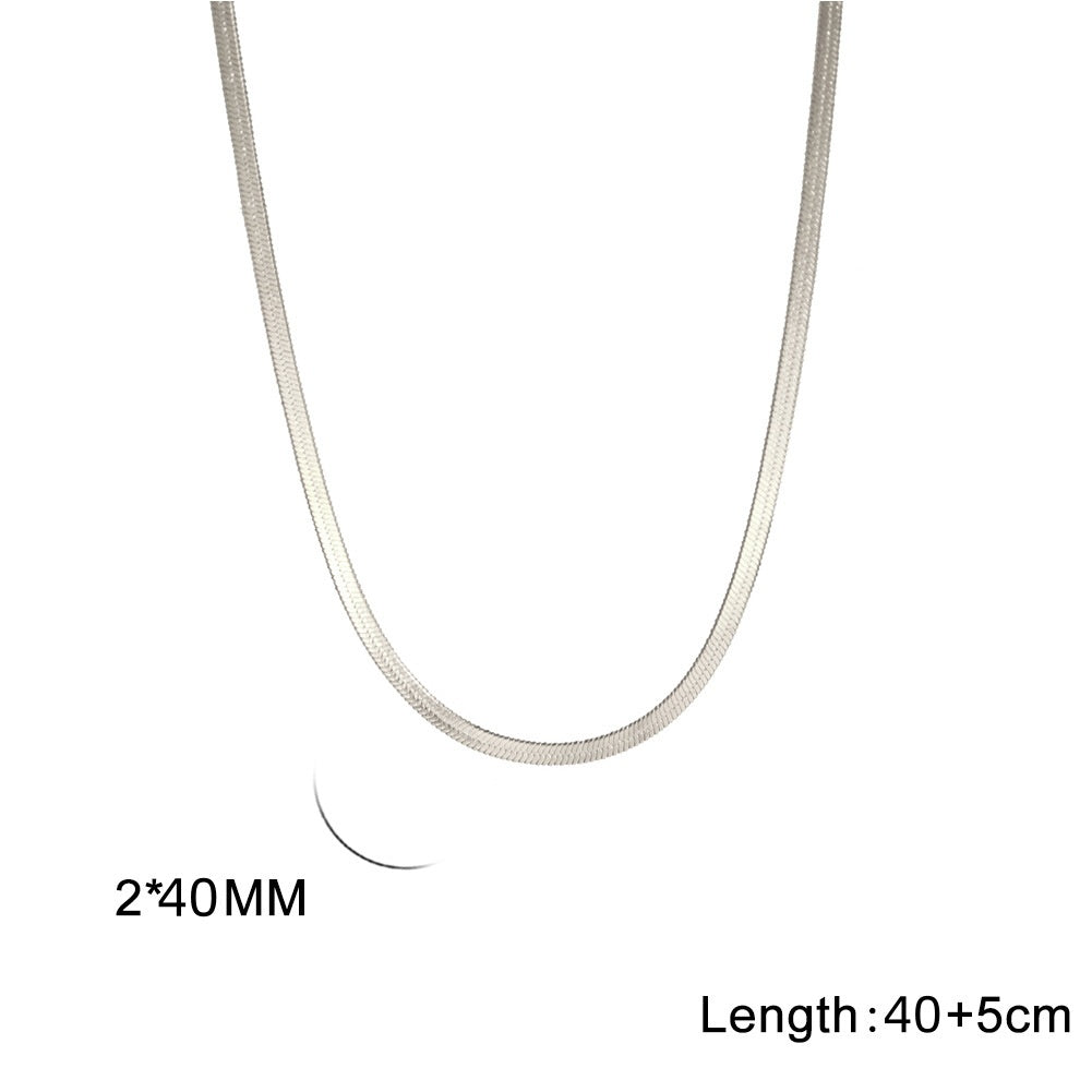 Collar inox chapado 82