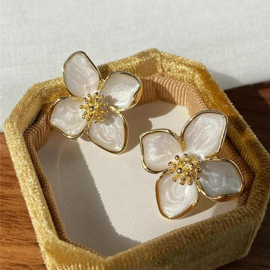 Aretes 1099