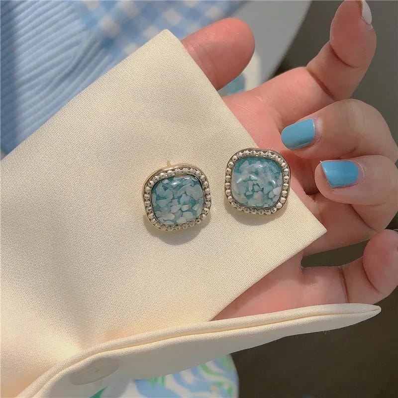 Aretes 79