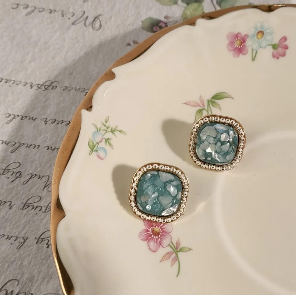 Aretes 79