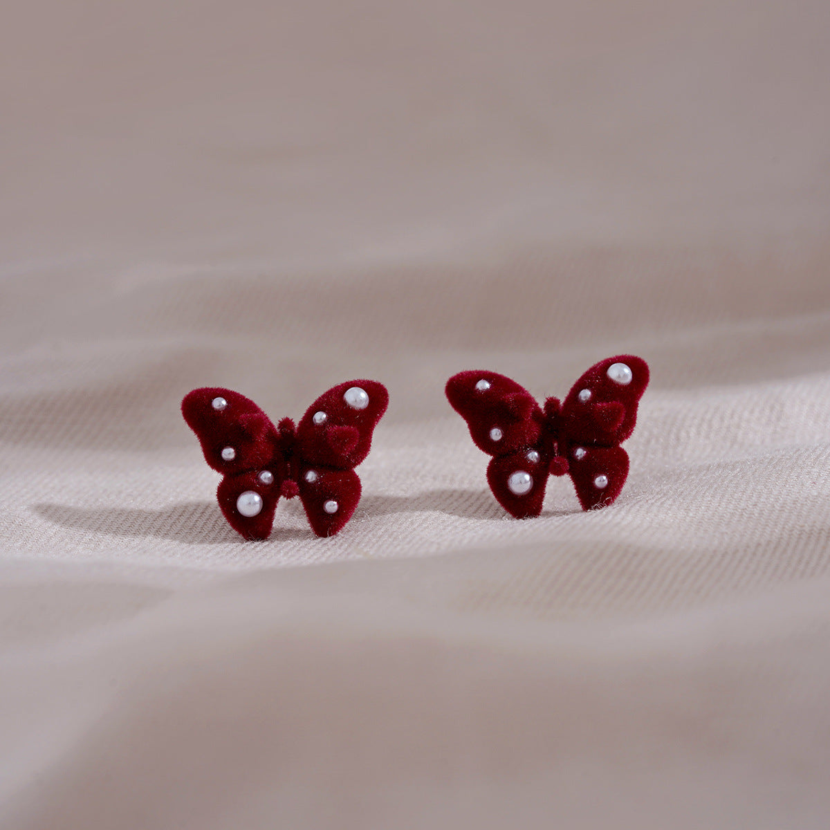 Aretes 587
