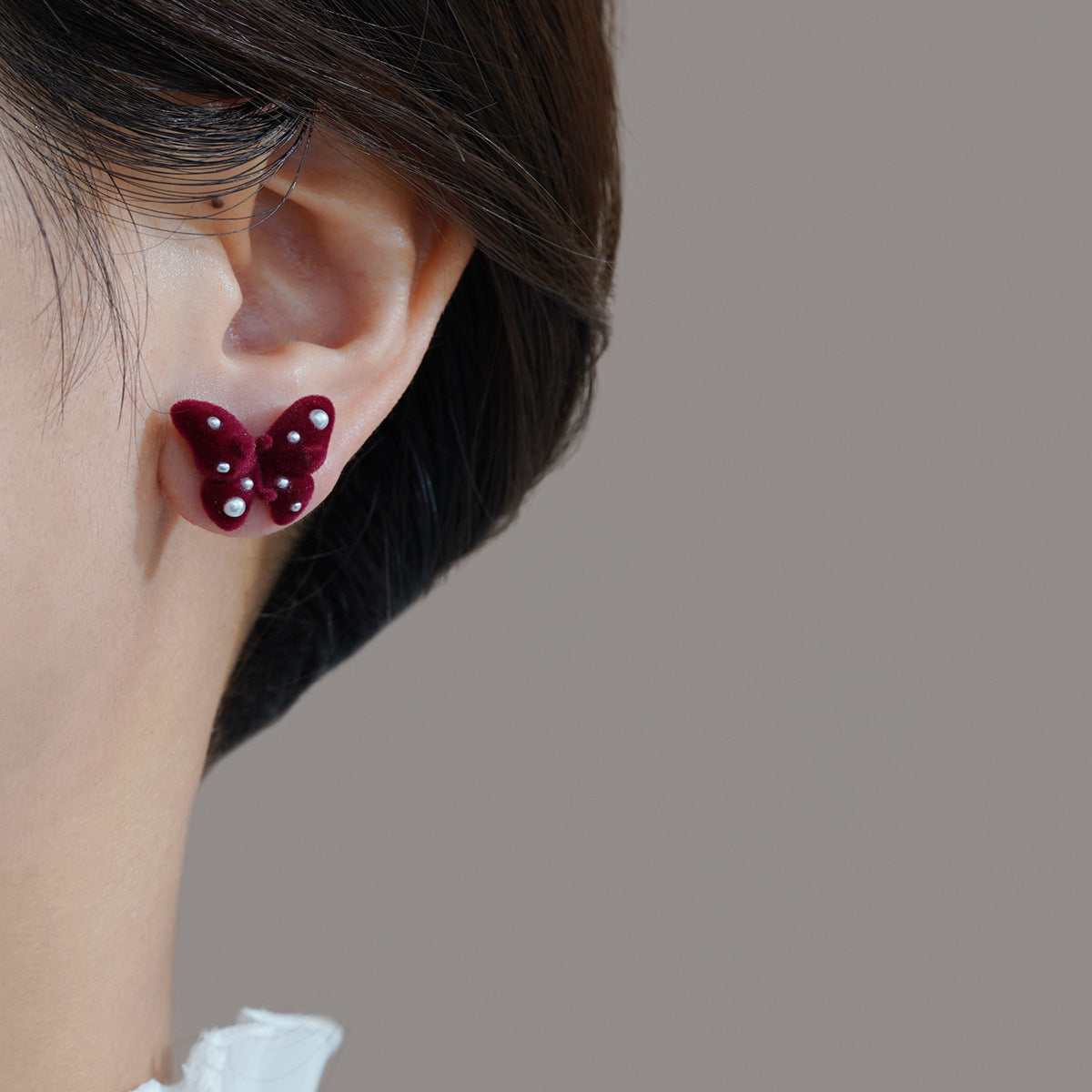 Aretes 587