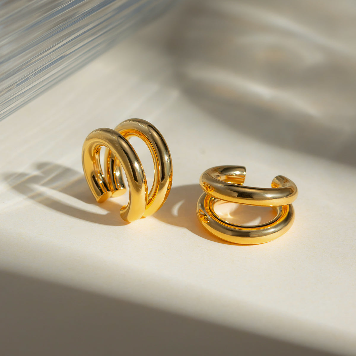 1 Pair Simple Style Classic Style Solid Color Plating 304 Stainless Steel 18K Gold Plated Ear Cuffs