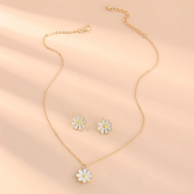 Collar 62