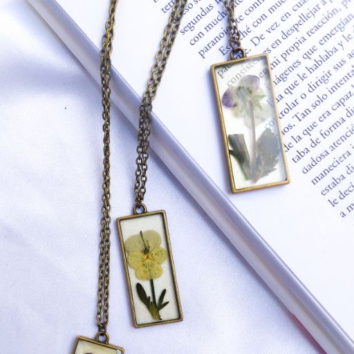 Collar azerita