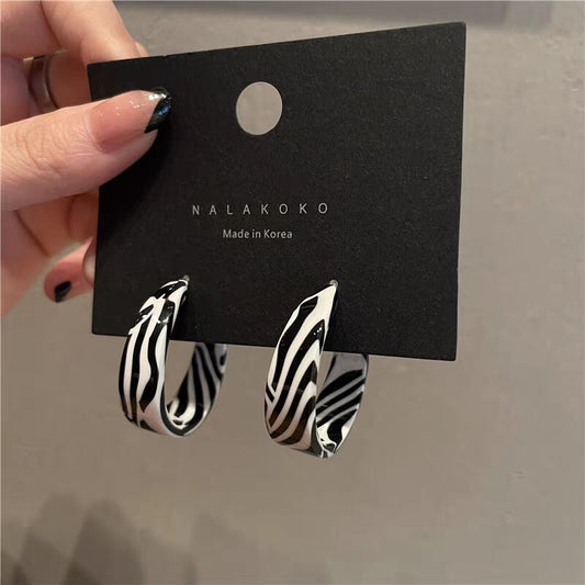 Aretes 812