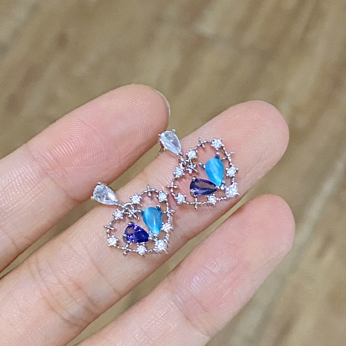 Aretes 1242