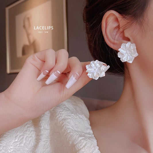 Aretes 844