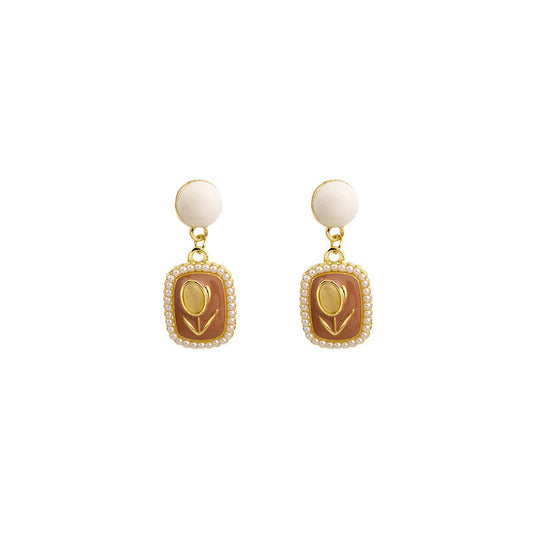 Aretes 683