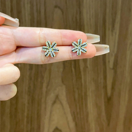 Aretes 775