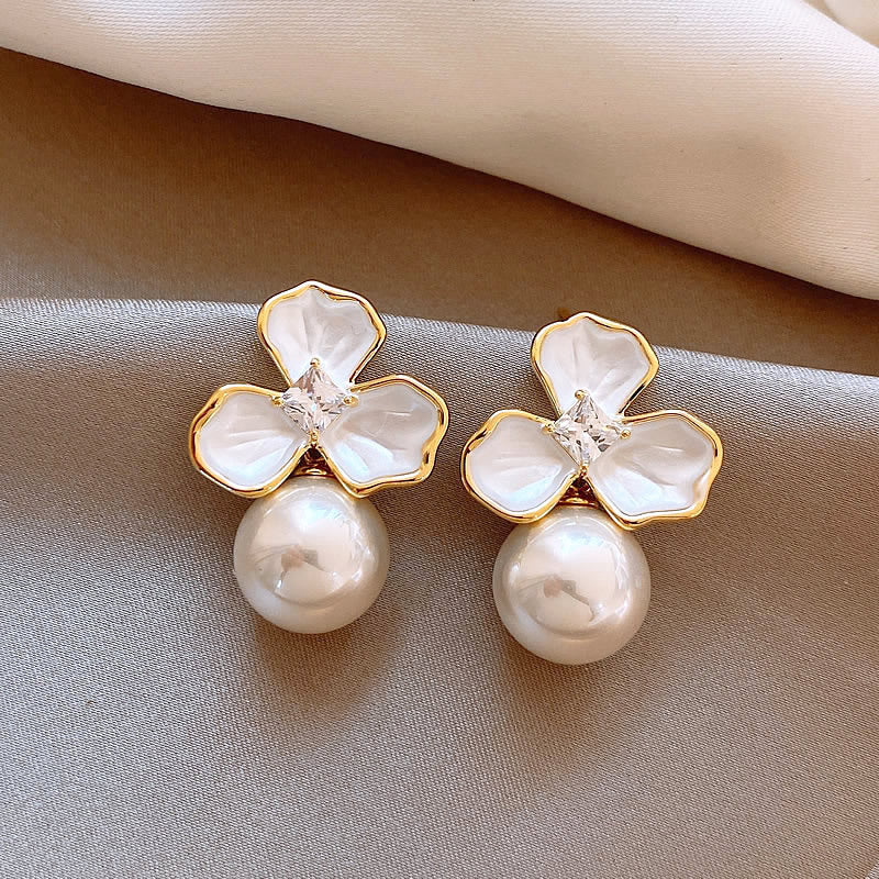 Aretes 1282