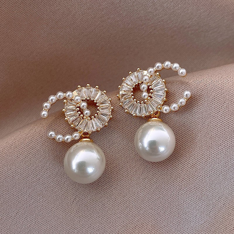 Aretes 750