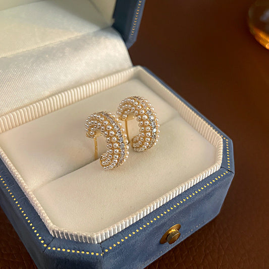 Aretes 704
