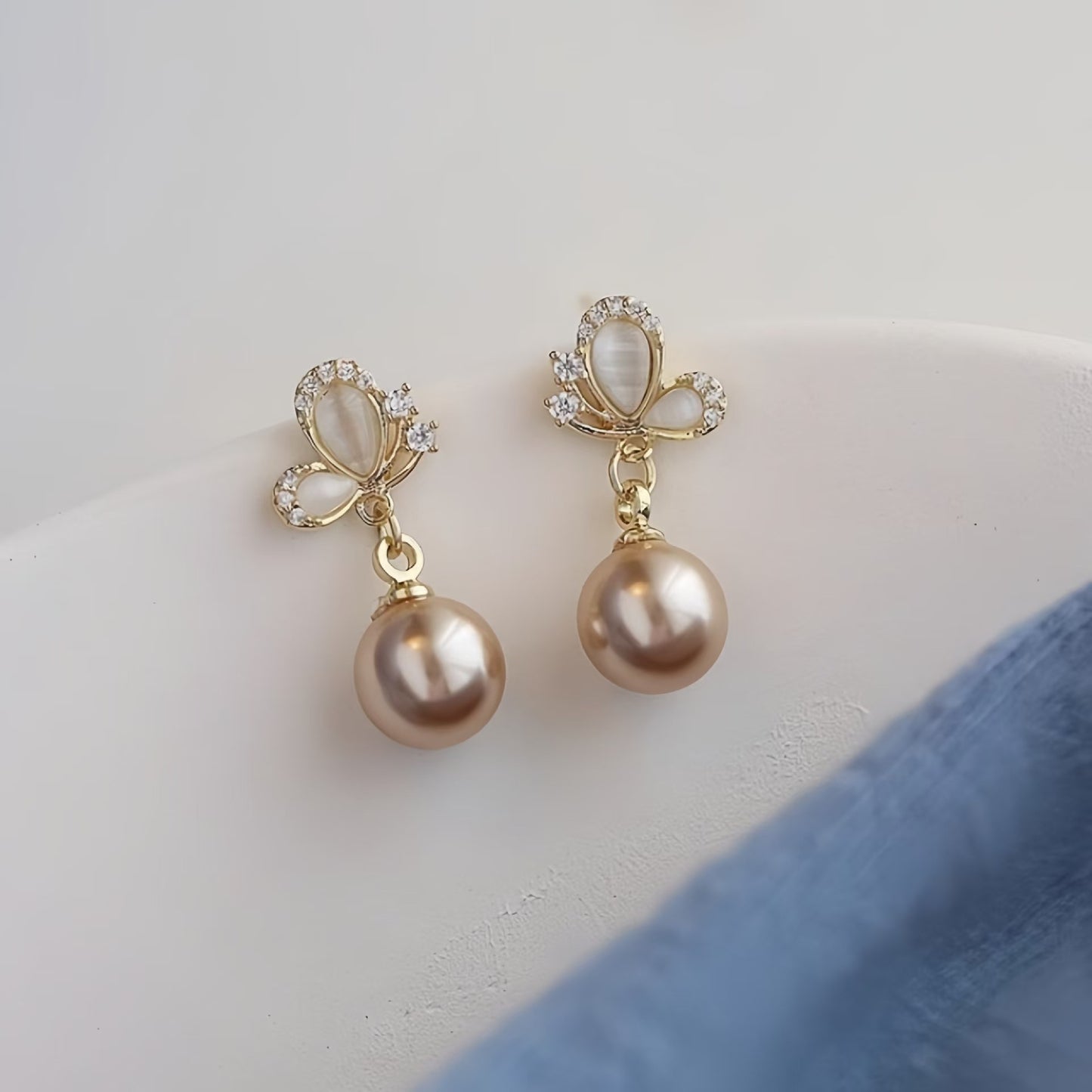 Aretes 777