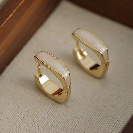 Aretes 909