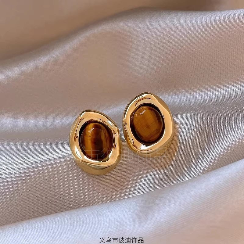 Aretes 679