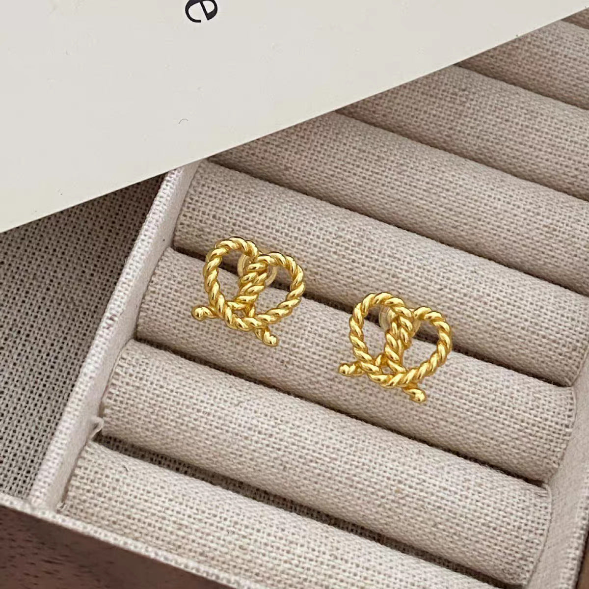 Aretes 356