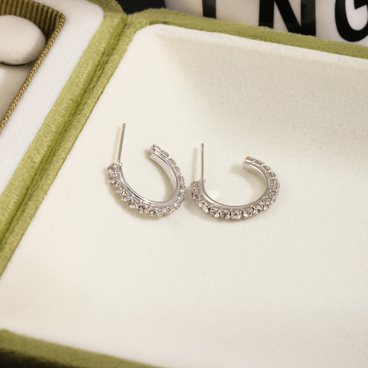 Aretes 1222