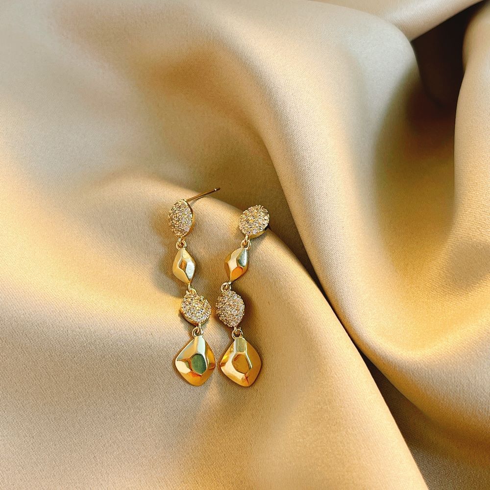 Aretes 300