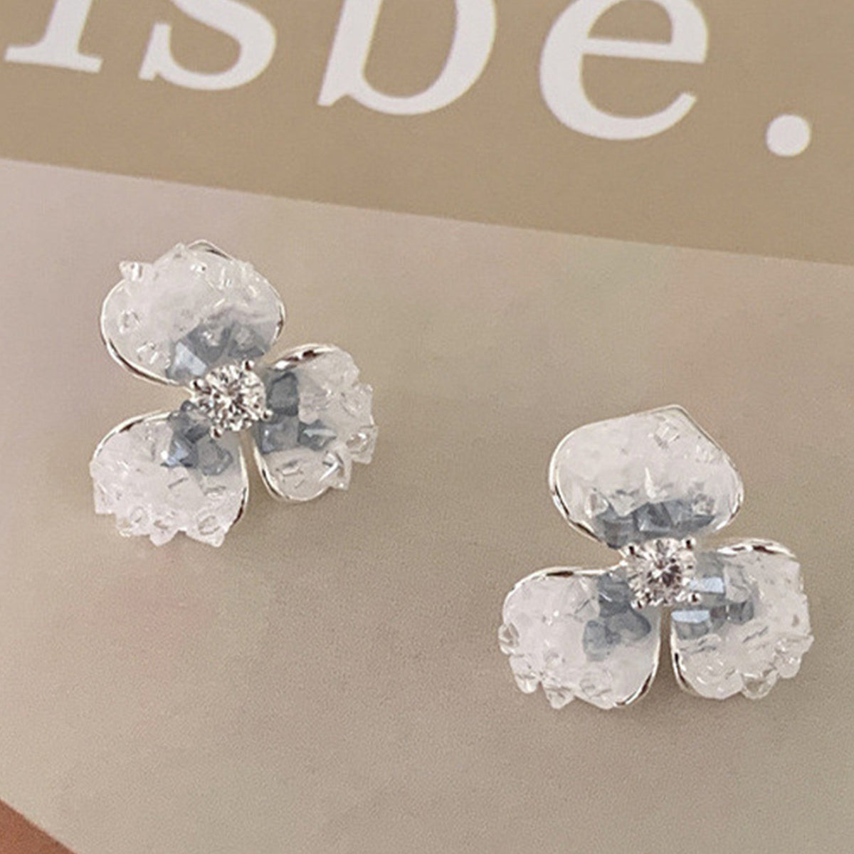 Aretes 1082