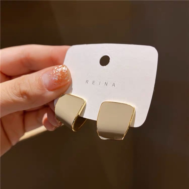 Aretes 839