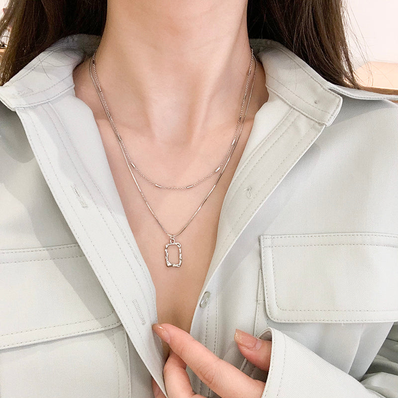 Collar 168