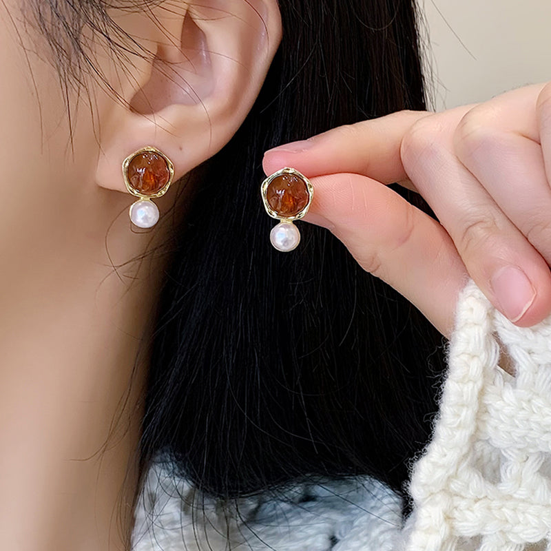 Aretes 737
