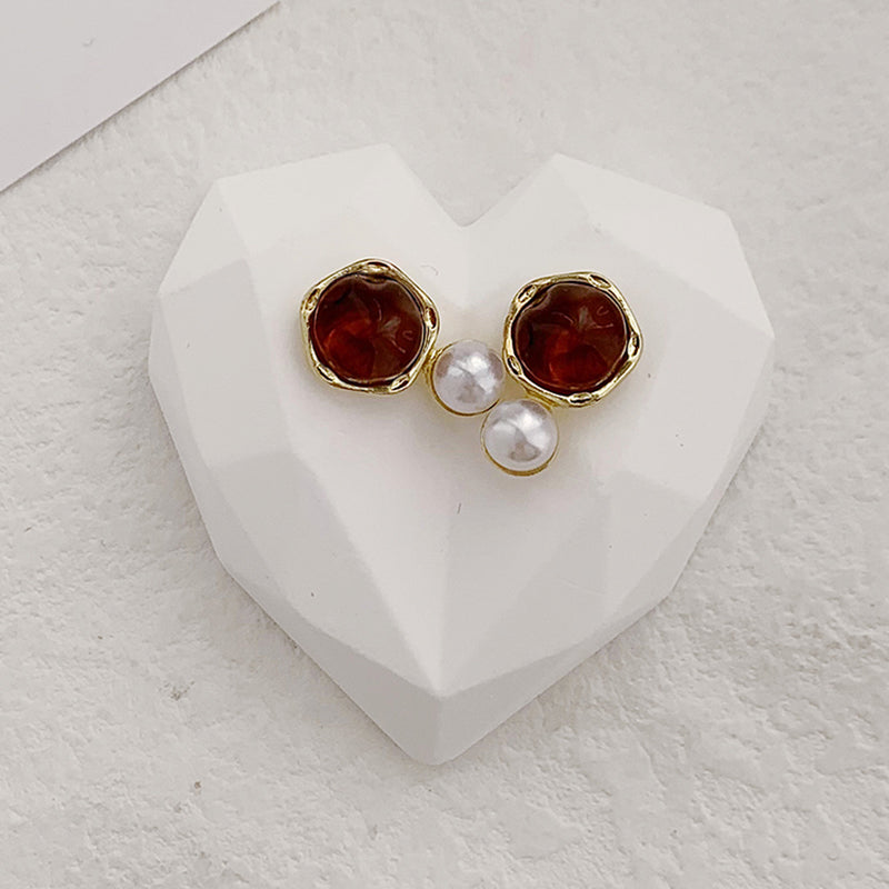 Aretes 737