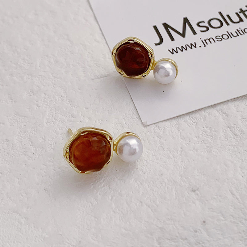 Aretes 737