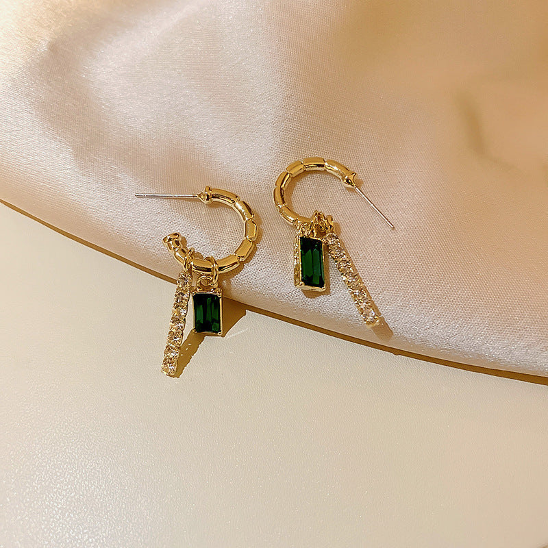 Aretes 703
